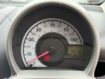 Peugeot 107 1.0 12V Urban Euro 5 5dr