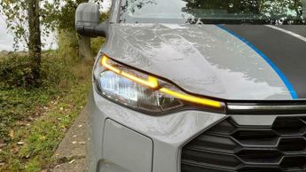 Ford Transit Custom 2.5 320 Duratec 11.8kWh Sport Crew Van Auto L1 H1 Euro 6 5dr