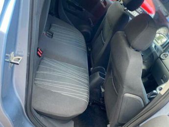 Vauxhall Corsa 1.4i 16v Club 5dr
