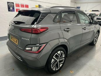 Hyundai KONA PREMIUM