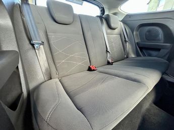 Ford Fiesta STYLE LOW TAX+A/C+ISOFIX+2 KEYS