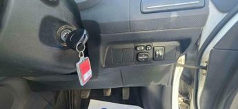 Toyota Auris 1.6 Auris SR Valvematic 5dr