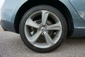 Volvo V40 1.6 T4 SE Lux Hatchback 5dr Petrol Auto