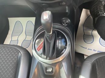 Nissan Juke 1.0 DIG-T N-Connecta SUV 5dr Petrol DCT Auto Euro 6 (s/s) (114 p