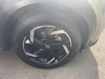 Nissan Juke 1.0 DIG-T N-Connecta SUV 5dr Petrol DCT Auto Euro 6 (s/s) (114 p