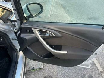 Vauxhall Astra 1.6 16V Exclusiv Sports Tourer Euro 5 5dr