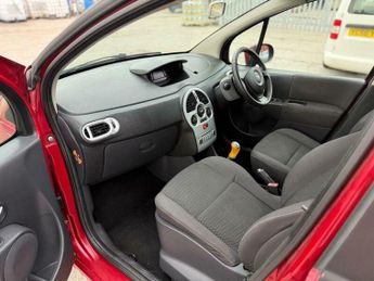 Renault Grand Modus 1.5 dCi Dynamique Euro 5 5dr