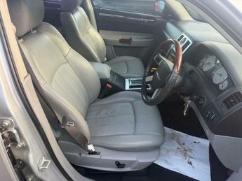 Chrysler 300c 3.0 CRD V6 4dr