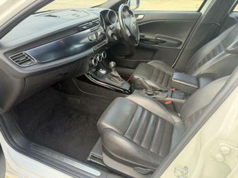 Alfa Romeo Giulietta 1.4 TB MultiAir Lusso TCT Euro 5 (s/s) 5dr