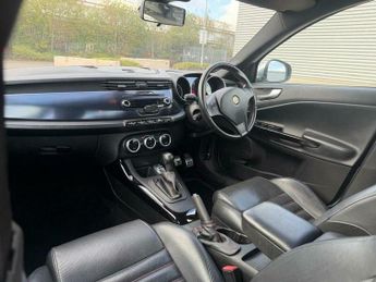Alfa Romeo Giulietta 1.4 TB MultiAir Lusso TCT Euro 5 (s/s) 5dr