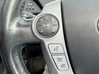 Toyota Prius 1.8 VVT-h T Spirit CVT Euro 5 (s/s) 5dr