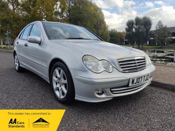 Mercedes C Class 1.8 C180 Kompressor Classic SE Saloon 4dr Petrol Automatic (193 