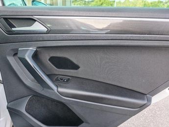 Volkswagen Tiguan SEL TSI 4MOTION DSG