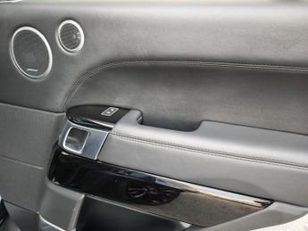 Land Rover Range Rover SDV8 AUTOBIOGRAPHY