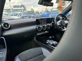 Mercedes-Benz A Class 2.0 A250 AMG Line 7G-DCT Euro 6 (s/s) 5dr