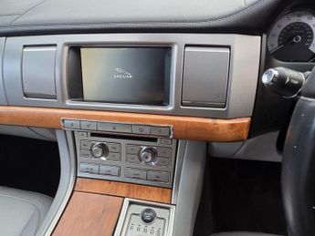 Jaguar XF V6 LUXURY