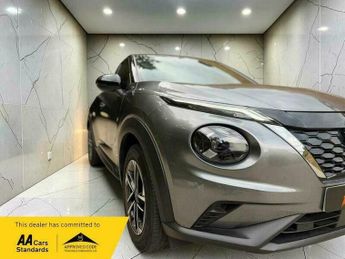 Nissan Juke 1.6 N-Connecta SUV 5dr Petrol Hybrid Auto Euro 6 (143 ps)