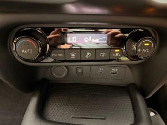 Nissan Juke 1.6 N-Connecta SUV 5dr Petrol Hybrid Auto Euro 6 (143 ps)