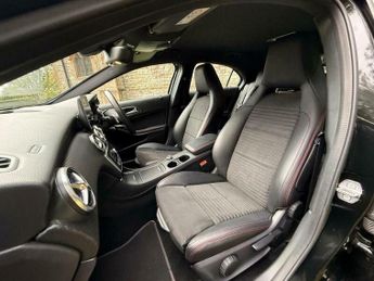 Mercedes-Benz A Class 1.6 A180 AMG Line (Executive) 7G-DCT Euro 6 (s/s) 5dr