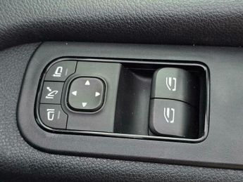 Mercedes-Benz Sprinter 2.0 315 CDI Premium Panel Van 5dr Diesel G-Tronic FWD L2 H2 Euro