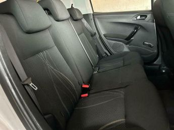Peugeot 208 1.4 e-HDi Active EGC Euro 5 (s/s) 5dr