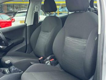 Peugeot 208 1.2 VTi Access+ Euro 5 5dr
