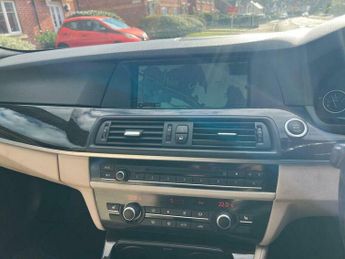 BMW 5 SERIES 2.0 520d SE Touring Steptronic Euro 5 5dr