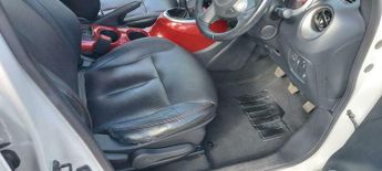 Nissan Juke 1.6 Tekna Euro 5 (s/s) 5dr