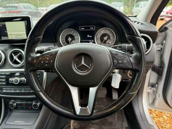 Mercedes-Benz A Class 1.8 A200 CDI BlueEfficiency Sport 7G-DCT Euro 5 (s/s) 5dr