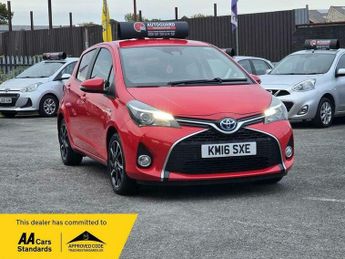 Toyota Yaris 1.5 VVT-h Design E-CVT Euro 6 5dr (Safety Sense)