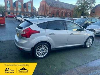 Ford Focus 1.0T EcoBoost Zetec Euro 5 (s/s) 5dr