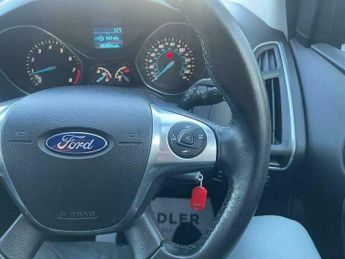 Ford Focus 1.0T EcoBoost Zetec Euro 5 (s/s) 5dr