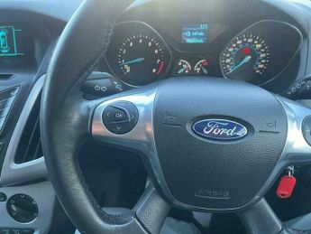 Ford Focus 1.0T EcoBoost Zetec Euro 5 (s/s) 5dr