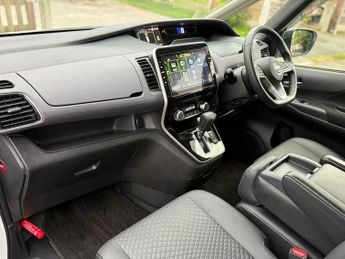 Nissan Serena 2.0 S-Hybrid HighwayStar 8Seat MPV Euro6