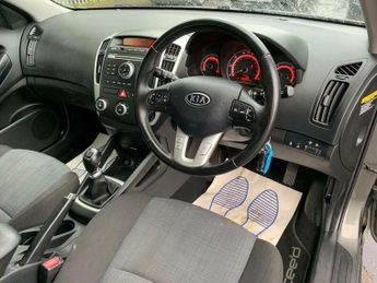 Kia ProCeed 1.6 CRDi EcoDynamics 2 Euro 5 (s/s) 3dr