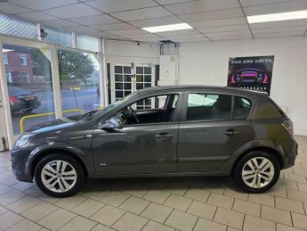 Vauxhall Astra 1.4i 16v SXi 5dr
