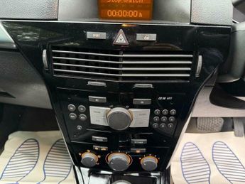 Vauxhall Astra 1.8i 16v Design 5dr