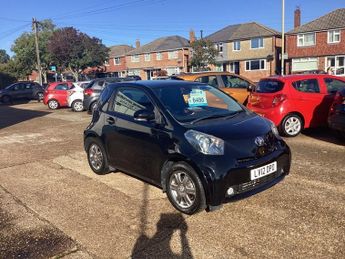Toyota iQ 1.0 VVT-i 2 Hatchback 3dr Petrol Multidrive Euro 5 (68 ps)
