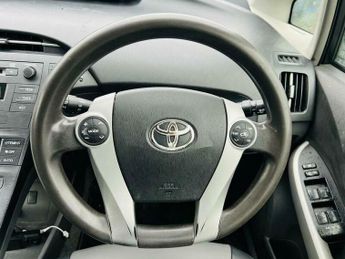 Toyota Prius 1.8 VVT-h T3 CVT Euro 5 (s/s) 5dr