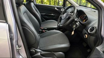 Vauxhall Corsa 1.4i 16v Design 5dr (a/c)