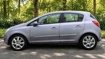 Vauxhall Corsa 1.4i 16v Design 5dr (a/c)