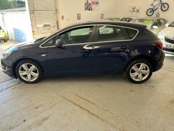 Vauxhall Astra 1.6 16v SRi Auto Euro 5 5dr