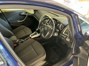 Vauxhall Astra 1.6 16v SRi Auto Euro 5 5dr