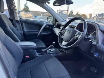 Toyota RAV4 2.5 VVT-h Business Edition Plus CVT Euro 6 (s/s) 5dr (Safety Sen