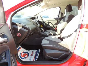 Ford Focus 1.6 Zetec Powershift Euro 5 5dr