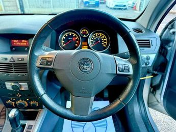 Vauxhall Astra 1.8i 16v Design Sport Hatch 3dr Petrol Automatic (194 g/km, 123 