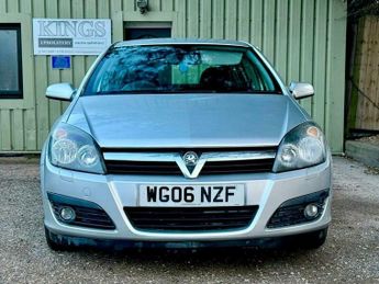 Vauxhall Astra 1.8i 16v Design Sport Hatch 3dr Petrol Automatic (194 g/km, 123 