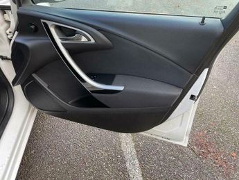 Vauxhall Astra 1.6 16v SRi Euro 5 5dr