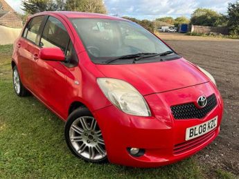 Toyota Yaris 1.3 VVT-i SR 5dr