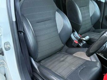 Peugeot 2008 1.6 e-HDi Allure Euro 5 (s/s) 5dr